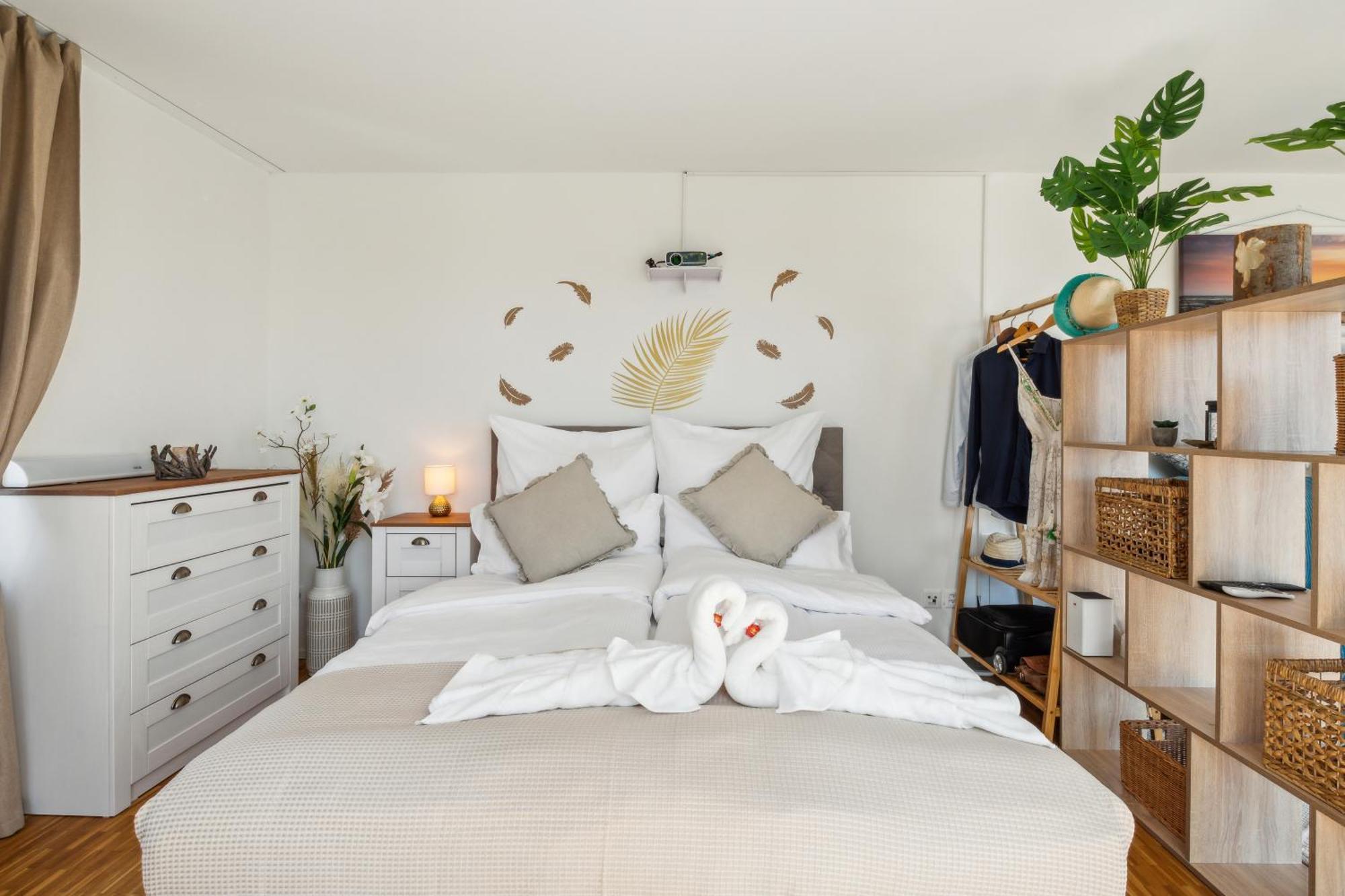 Business I Family Apartment I 1-4 Personen - Aare Blick, Nahe Altstadt I Beamer - 99" Leinwand I Terrassen Lounge Und Parkplatz Brugg  Exteriér fotografie